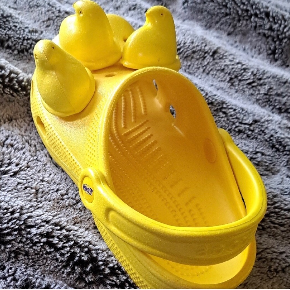❤️ CROCS ❤️ COLLECTION EXTREMELY RARE LIMITED EDITION PEEPS YELLOW 3D JIBBITZ . - Picture 5 of 12